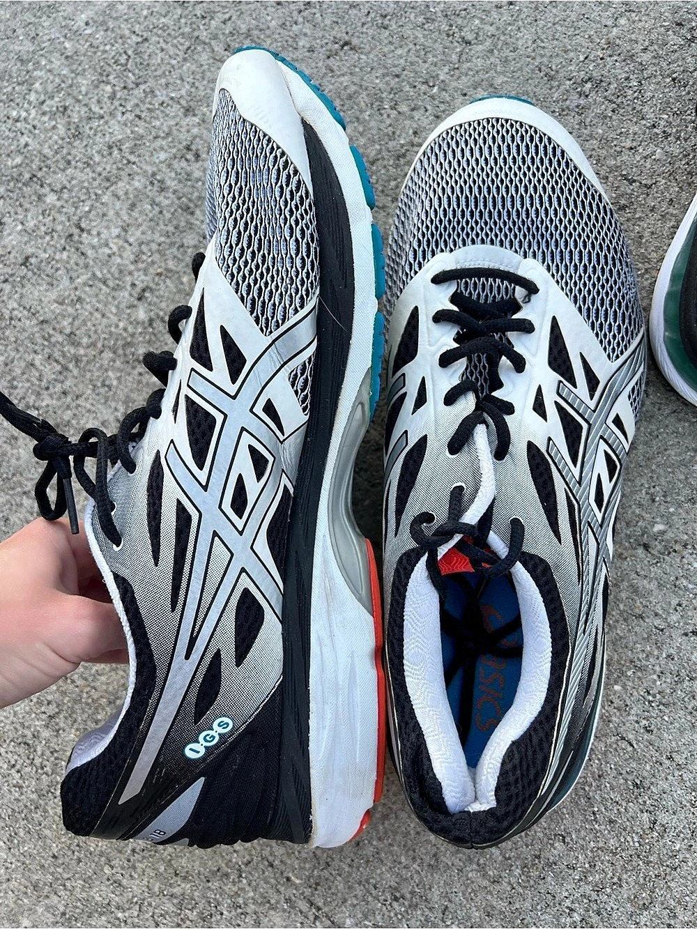 ASICS GT-2000 Athletic Shoes White & Blue US 12